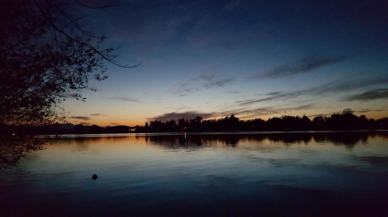 Ferienwohnung Chiemseezeit :-) - Familie Lechermann Gstadt am Chiemsee Eksteriør bilde